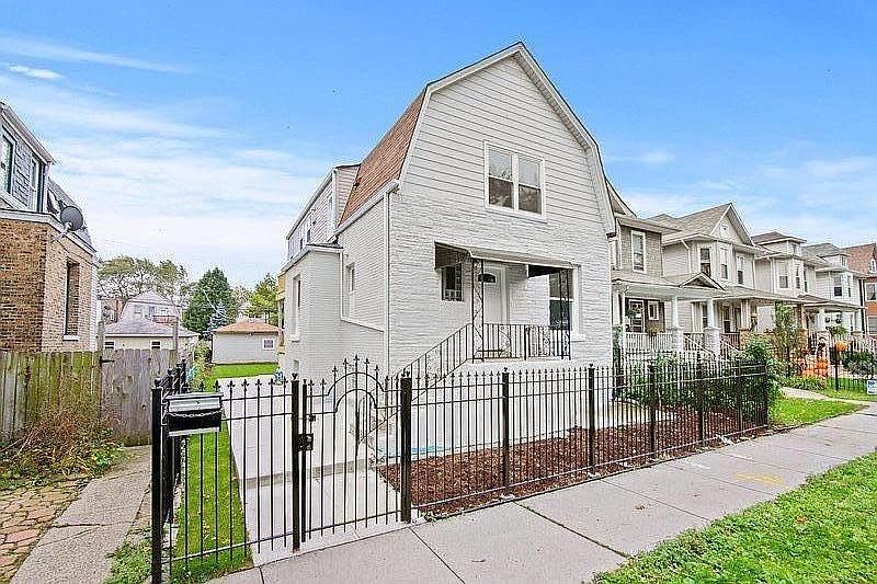 1st image of 4121 W School St #B