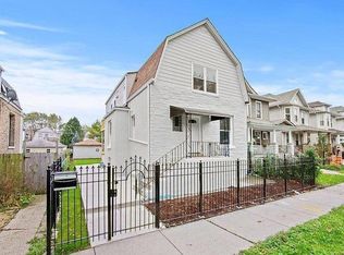 4121 W School St #B, Chicago, IL 60641