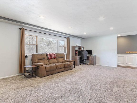 5th image of 200338 Meadow Ave