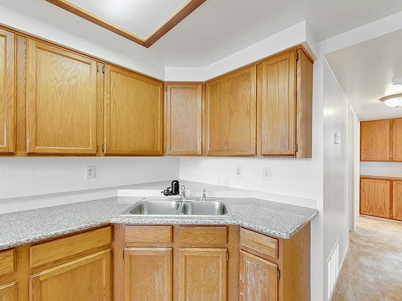 4th image of 114 Kentucky St #A