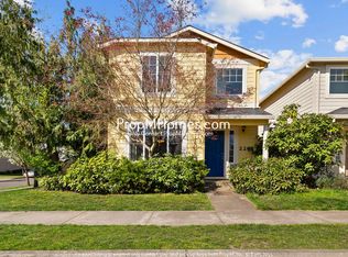 2203 Sam Parrett Dr, Newberg, OR 97132