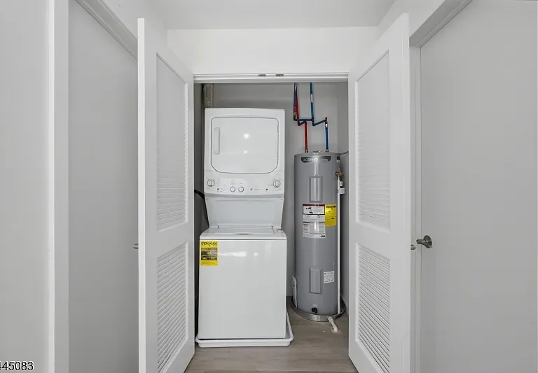 566 Springfield Ave #305 — Photo 5
