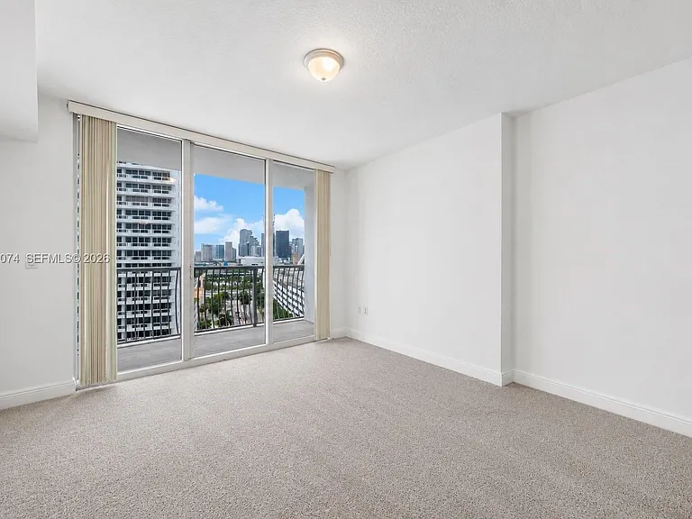 1750 N Bayshore Dr #1504 — Photo 8