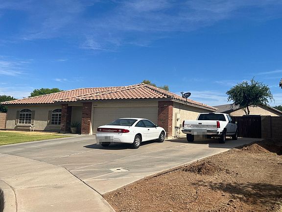 2nd image of 2942 E Carla Vista Ct