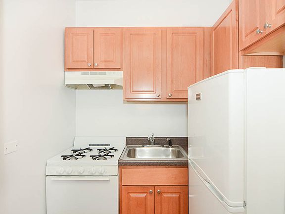 2nd image of 1742 N Humboldt Blvd #14