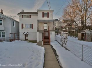 1215 Diamond Ave, Scranton, PA 18508