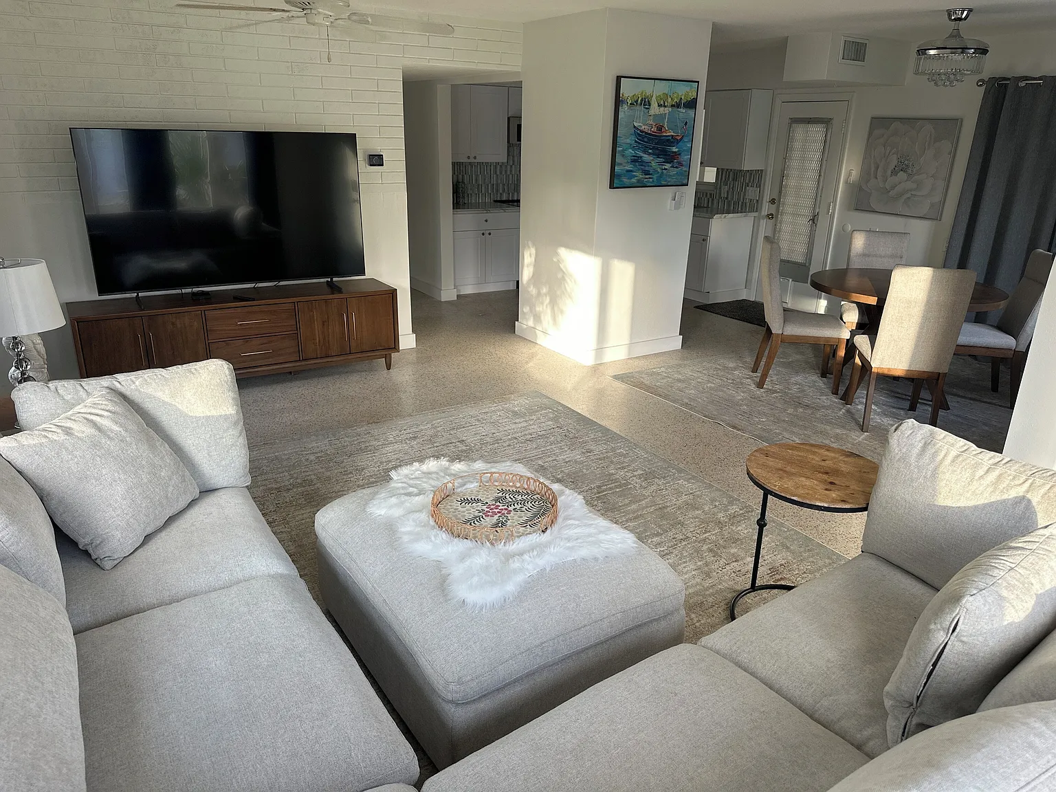 3408 E Debazan Ave — Photo 2
