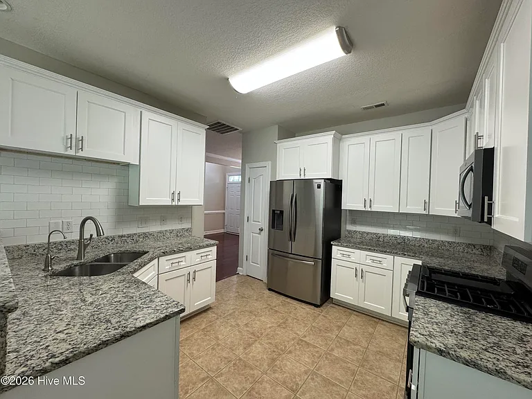 217 Stagecoach Dr — Photo 5