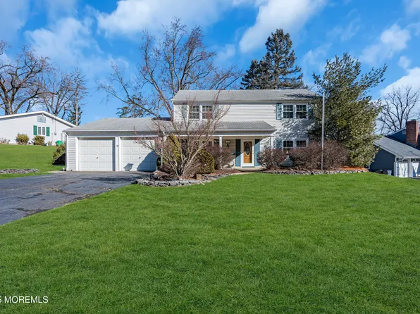 18 Irongate Lane, Matawan, NJ 07747