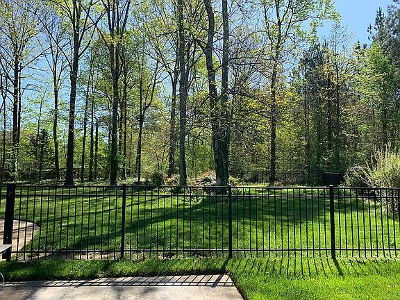 4th image of 2029 Turnberry Cir