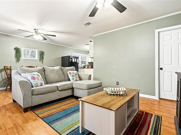 4th image of 1103 Watwood Ave