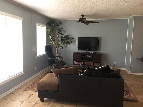 4th image of 25 Cambridge Ct