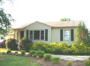 1403 E 2nd St, Tuscumbia, AL 35674