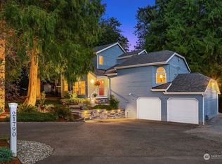 21790 NE 11th Pl, Sammamish, WA