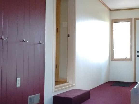 Great mudroom!