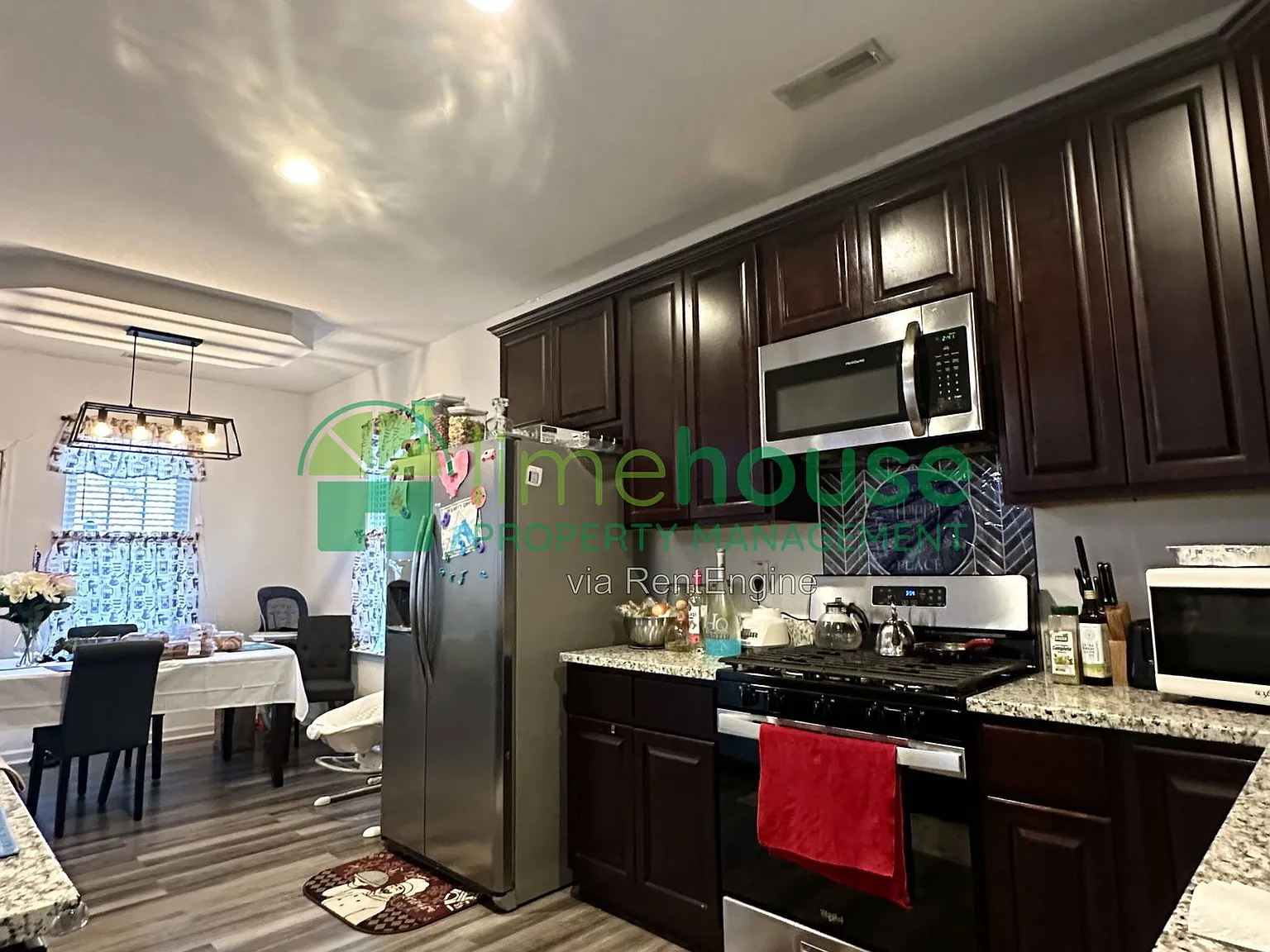 4 bed, 2.5 bath, 2246 sqft, $2,350 — Photo 2