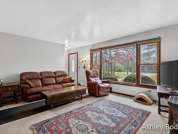2nd image of 11888 Long Lake Dr NW