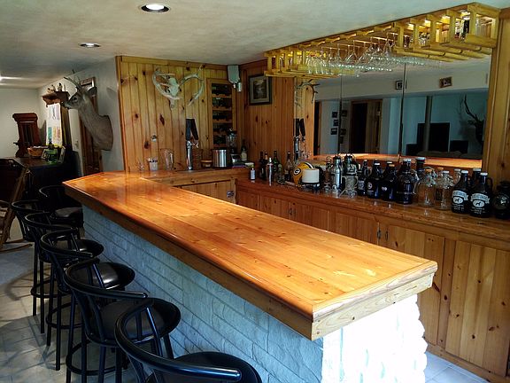 Full Bar with Dual Taps