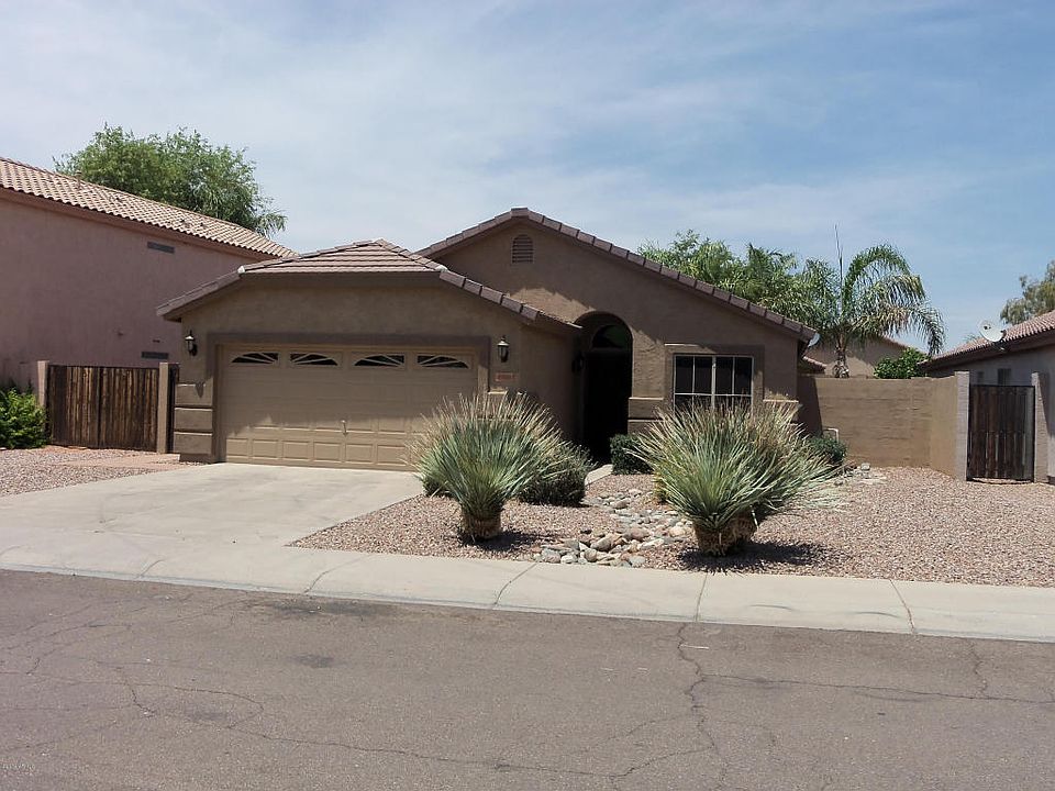 1st image of 3320 E San Remo Ave