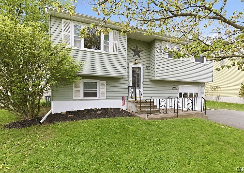 1st image of 8217 Lucchesi Dr
