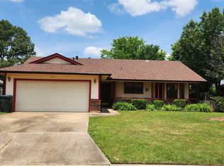 622 W 20th St S, Claremore, OK 74019
