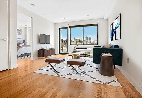 2nd image of 2167 2nd Ave APT 3A