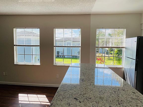 4th image of 5258 Davisson Ave #5264