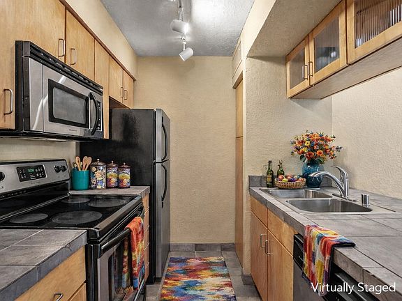 3rd image of 941 Calle Mejia APT 328