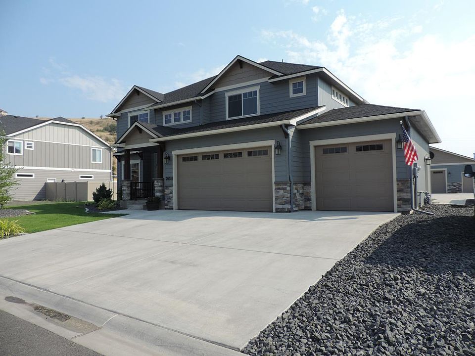 1st image of 20318 E 6th Ln