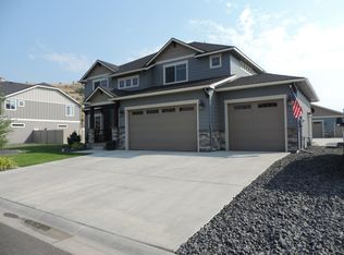 20318 E 6th Ln, Greenacres, WA 99016