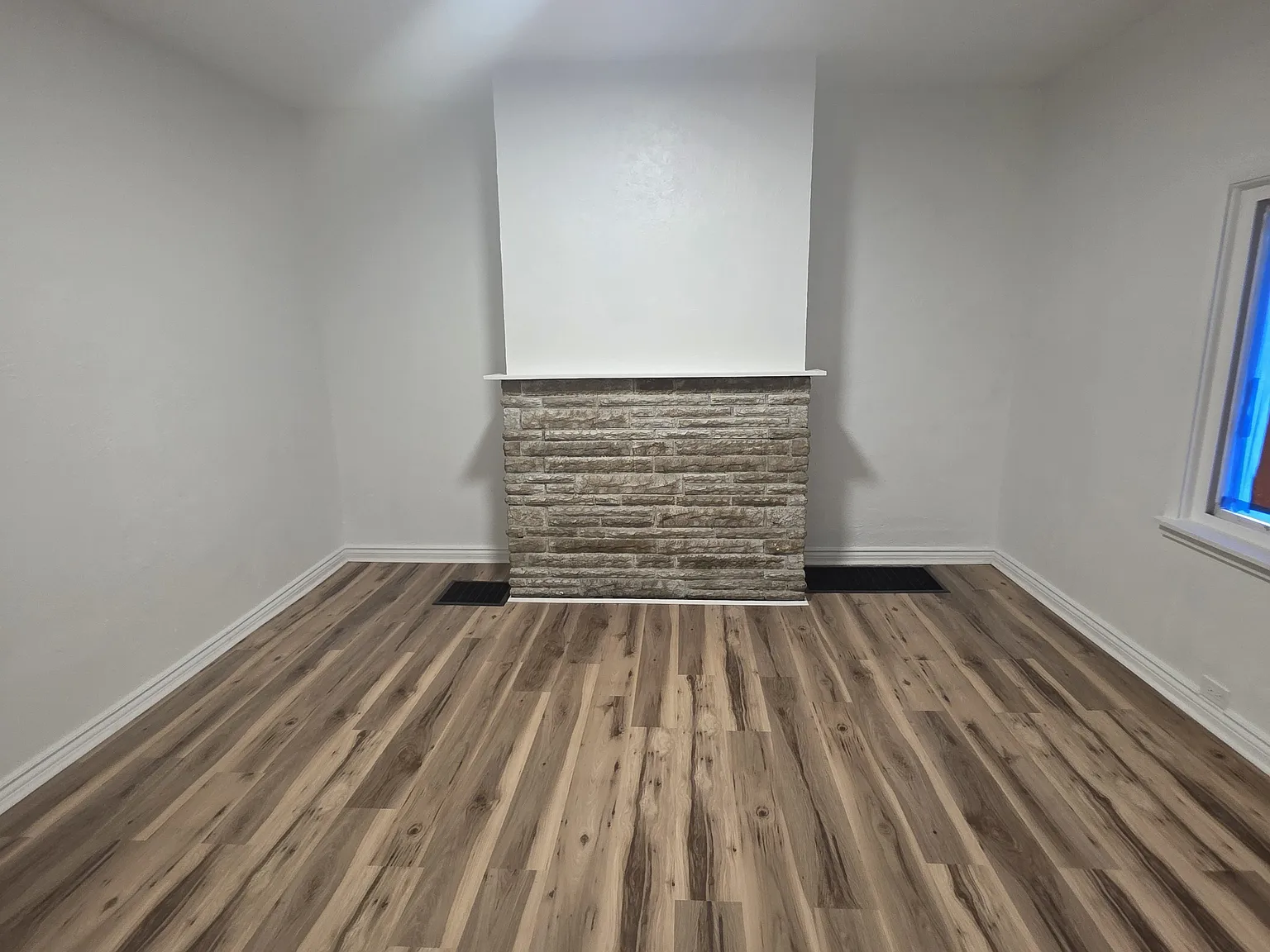 3 bed, 1502 sqft, $1,600 — Photo 3