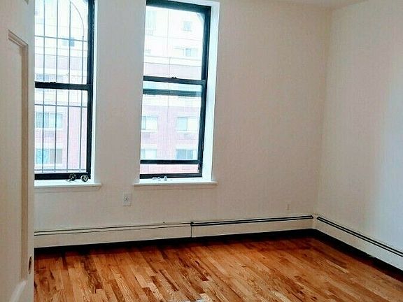 5th image of 2718 Frederick Douglass Blvd APT 6A