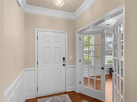 4th image of 129 Golden Eagle Ln