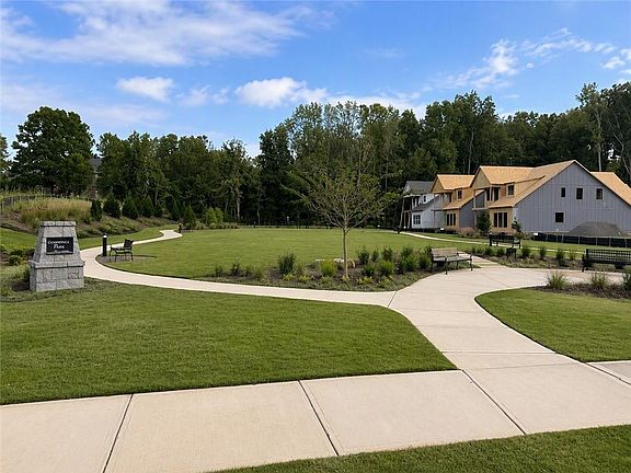 4th image of 772 Timberbend Pl