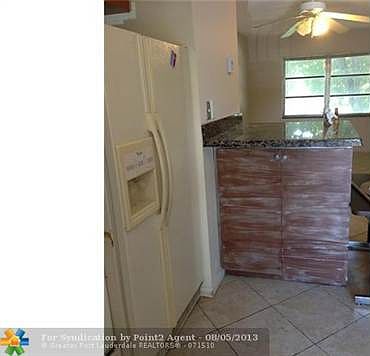 5th image of 422 Lakeside Dr APT 234