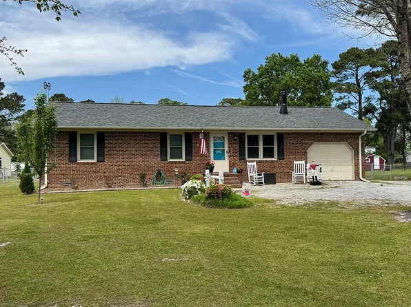 606 W Grantham Rd, New Bern, NC 28562
