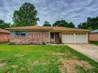 109 N Wood Ave, Denison, TX 75020