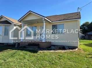 447 S 1st St, Rockford, WA 99030