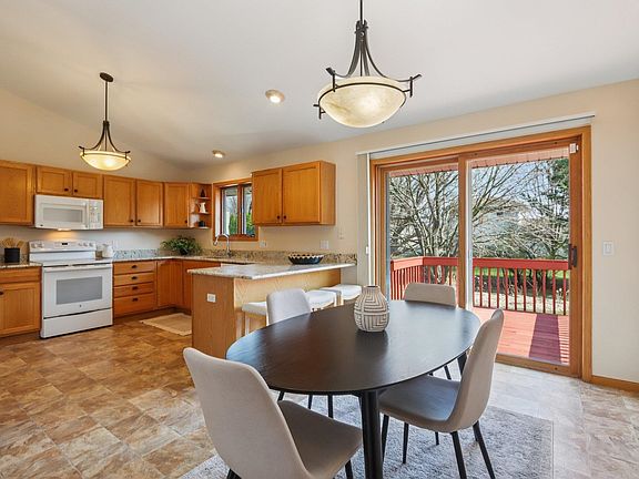 4th image of 5495 Quarry Hill Dr