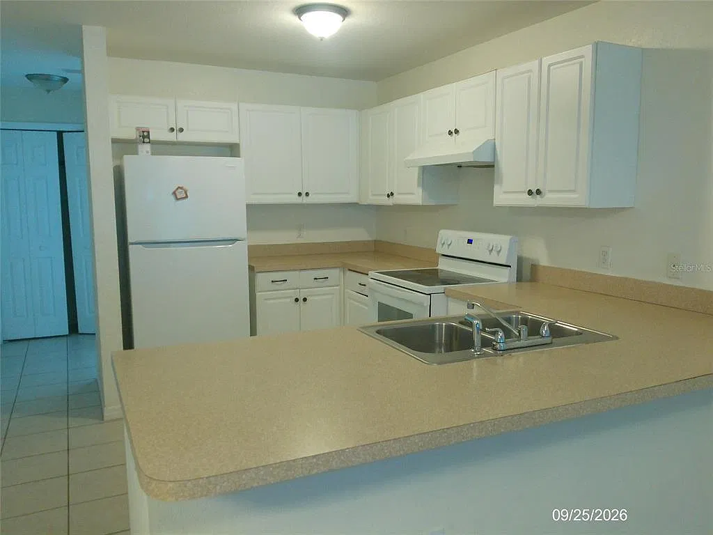 2 bed, 2.0 bath, 973 sqft, $1,100 — Photo 3