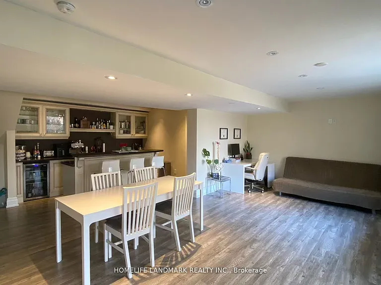 120 Argonne Cres #BASEMENT — Photo 5