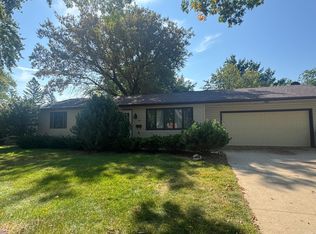 349 13th St SW, Owatonna, MN 55060