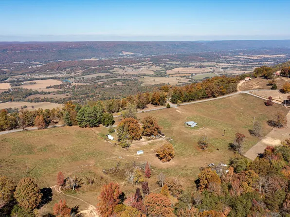 1314 Patton Rd, Signal Mountain, TN 37377