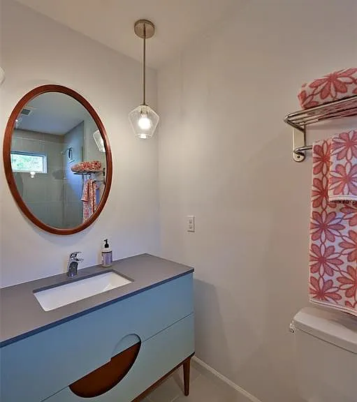 2408 Hillview St — Photo 13