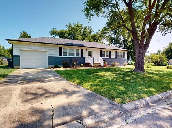 1027 S Madison Ave, Sedalia, MO 65301