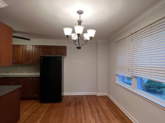 5th image of 3804 Conshohocken Ave