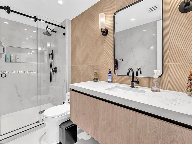 19707 Turnberry Way #6E — Photo 20