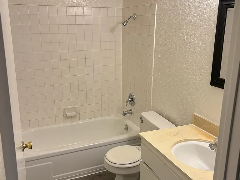 Black Mountain Villas — Photo 72