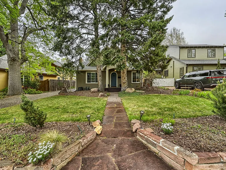2018 Columbine Ave — Photo 5