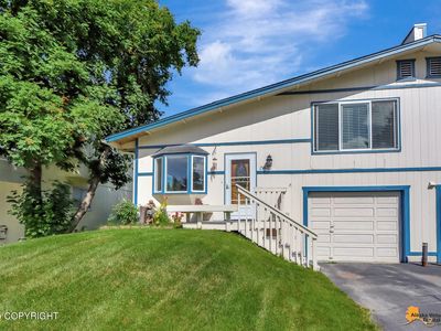 255 Fawn Ct, Anchorage, AK, 99515